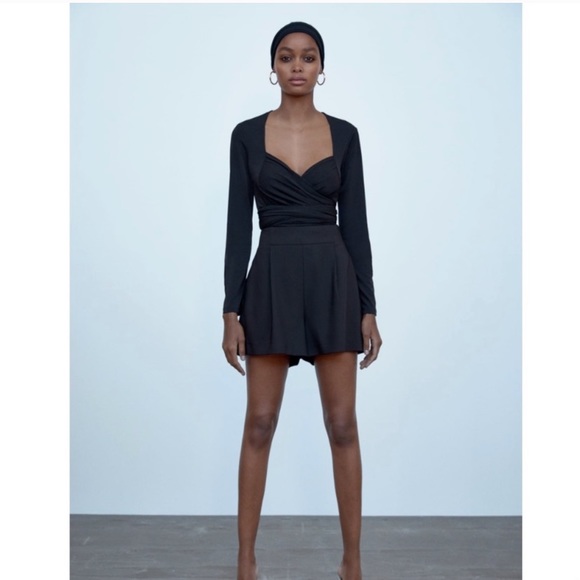 High Waisted Shorts Size XS NWT - Picture 1 of 5